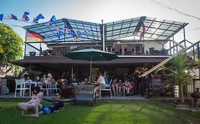 Gladstone Backpackers